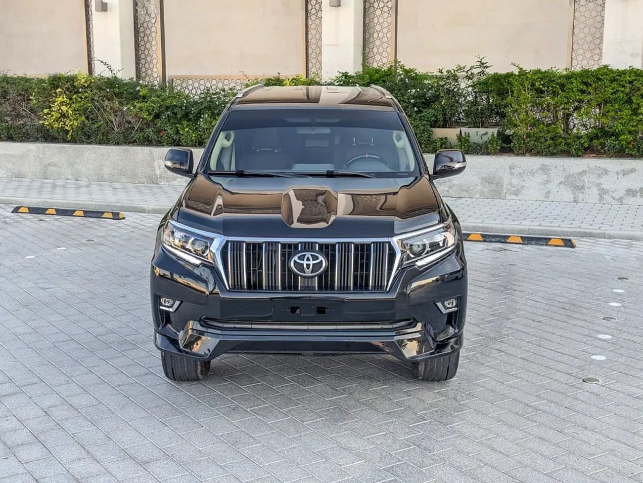 Toyota Prado TX-L V4 2.7L GCC SPECIFICATION IN EXCELLENT CONDITION