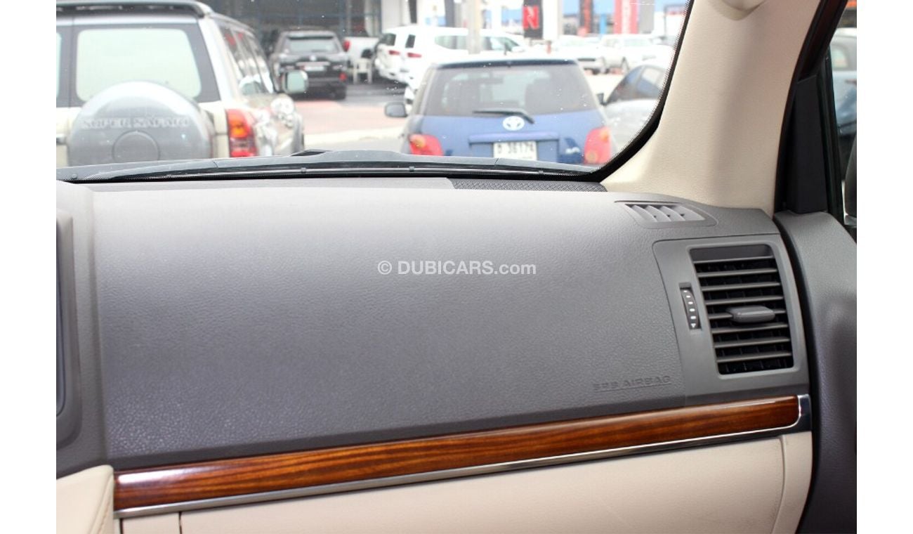 Toyota Land Cruiser (2018) GXR V8, GCC