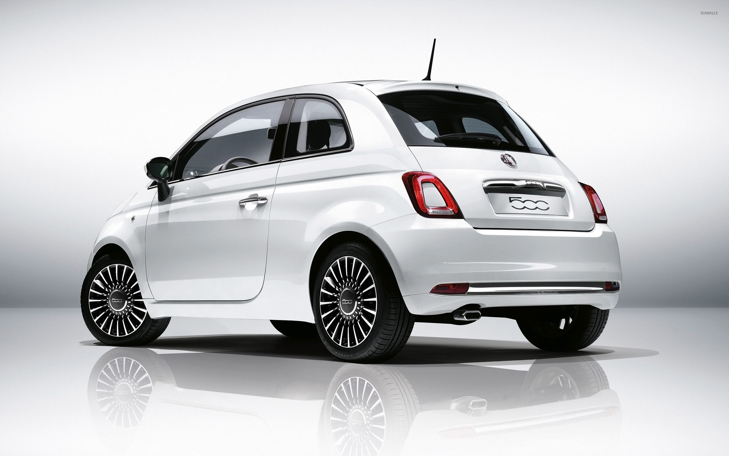 Abarth 500C exterior - Rear Right Angled