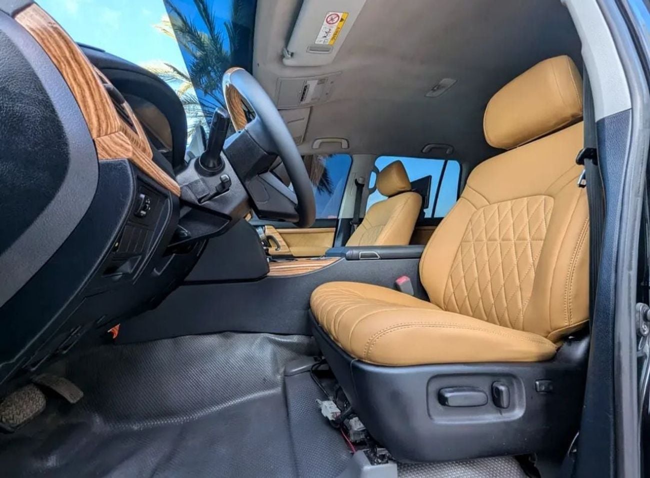 تويوتا لاند كروزر Toyota landcruise 2008 Model Facelifte 2025 GXR 4.0L V6 petrol Engine Colour Black  push start Trans