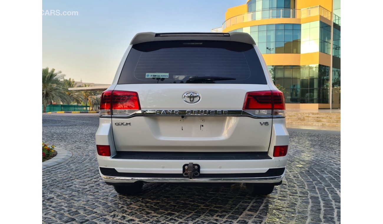 Toyota Land Cruiser Toyota Land Cruiser 2019 GCC full option in good condition