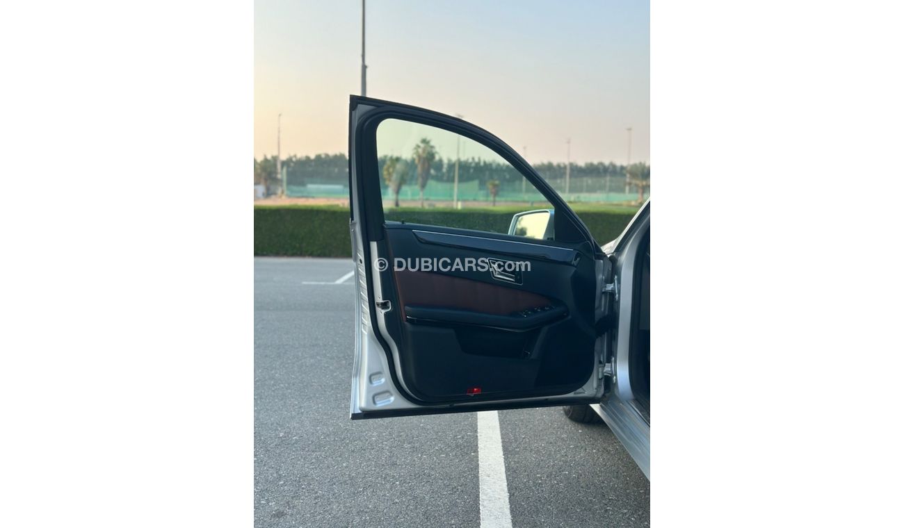 مرسيدس بنز E300 موديل 2010 خليجي حاله ممتازه من الداخل والخارج