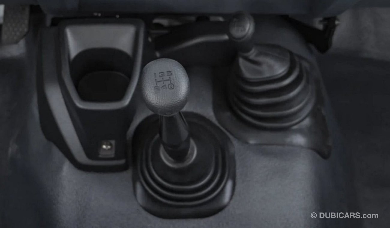 تويوتا لاند كروزر هارد توب LAND CRUISER HARDTOP LC 78 3 DOORS 4.2L DIESEL V6 2023