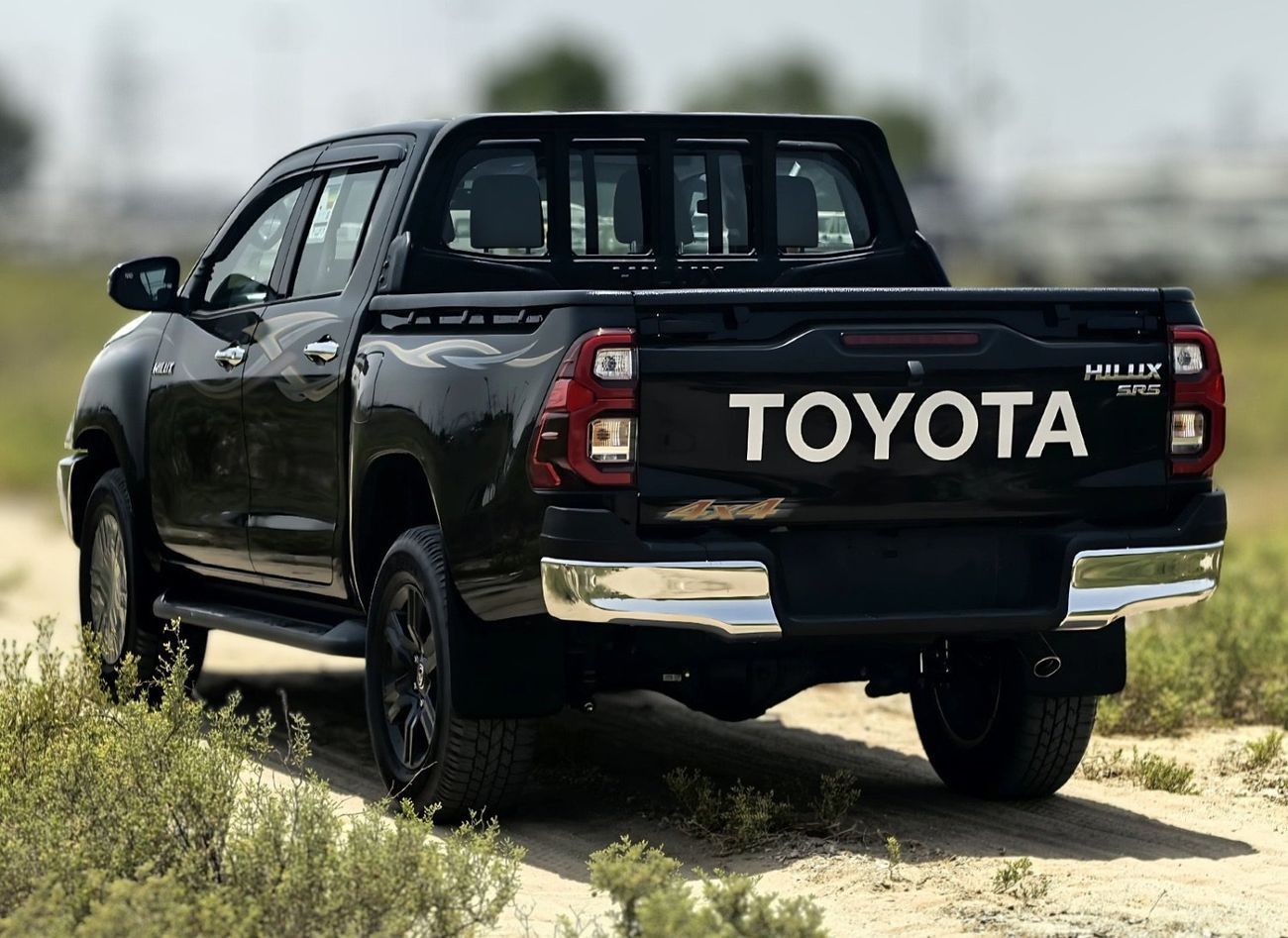 Toyota Hilux D/CAB,PICKUP,2.7L,4X4,DIGITAL AC,WOODEN INTERIOR,BLIND SPOT,DVD+CAMERA,DIFF LOCK,M/T,2 COOL BOX,2025