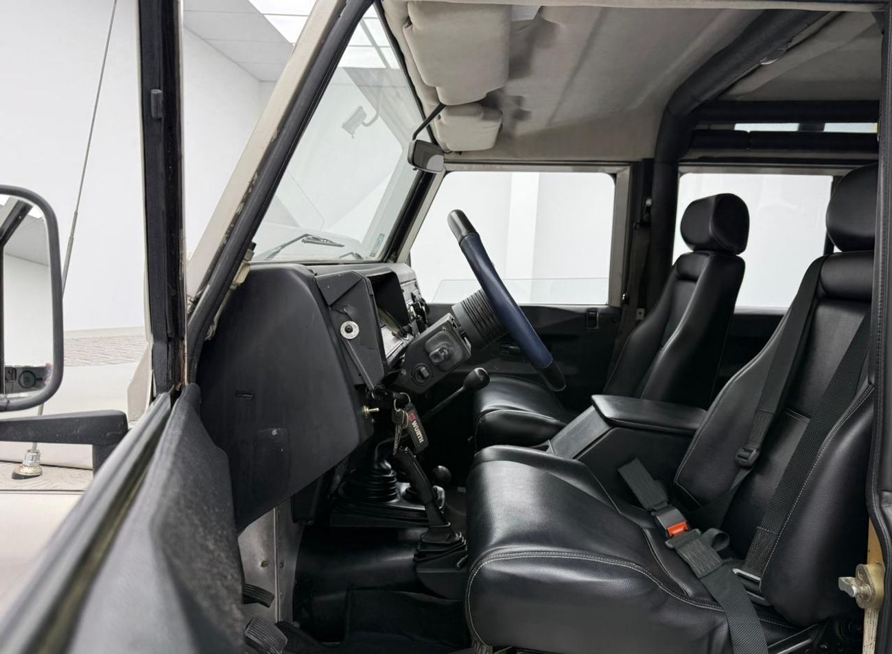 لاند روفر ديفندر 1988 Land Rover Defender ,Excellent Condition ,GCC