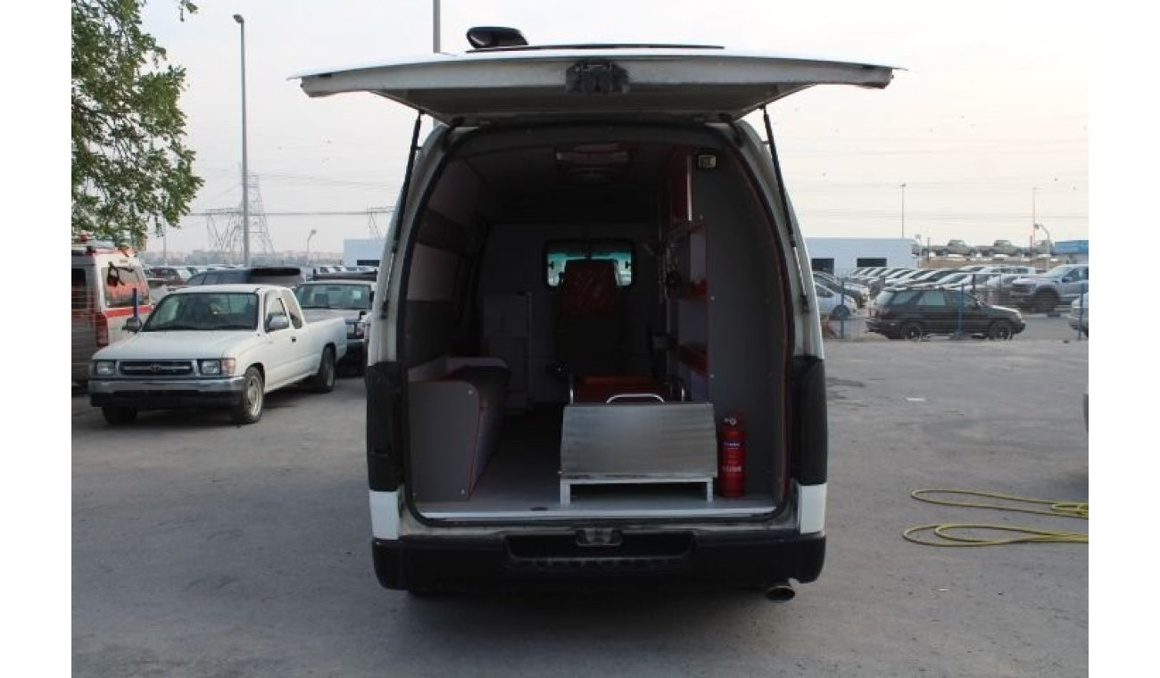 تويوتا هاياس TOYOTA HIACE AMBULANCE RHD 2005 MODEL