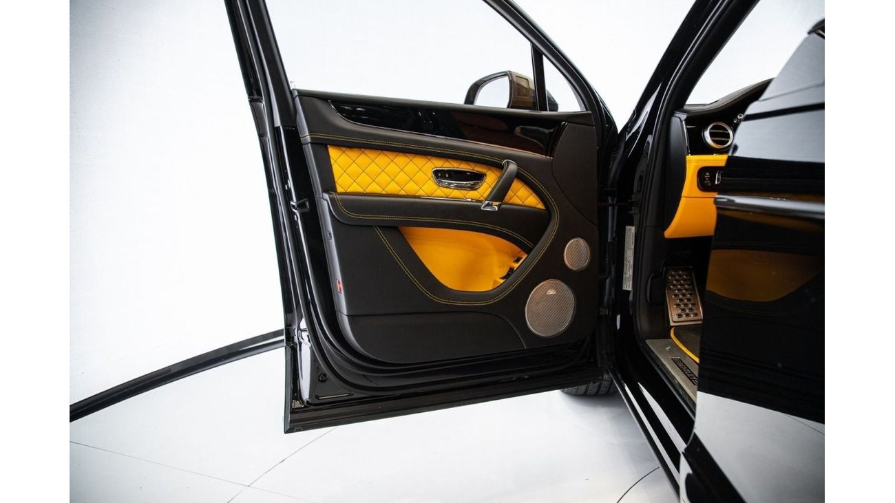 بنتلي بينتايجا سيجناتشر