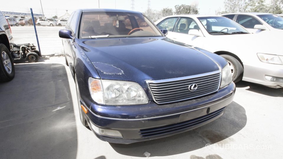 لكزس LS 400 للبيع: 26,000 درهم. أزرق, 1998