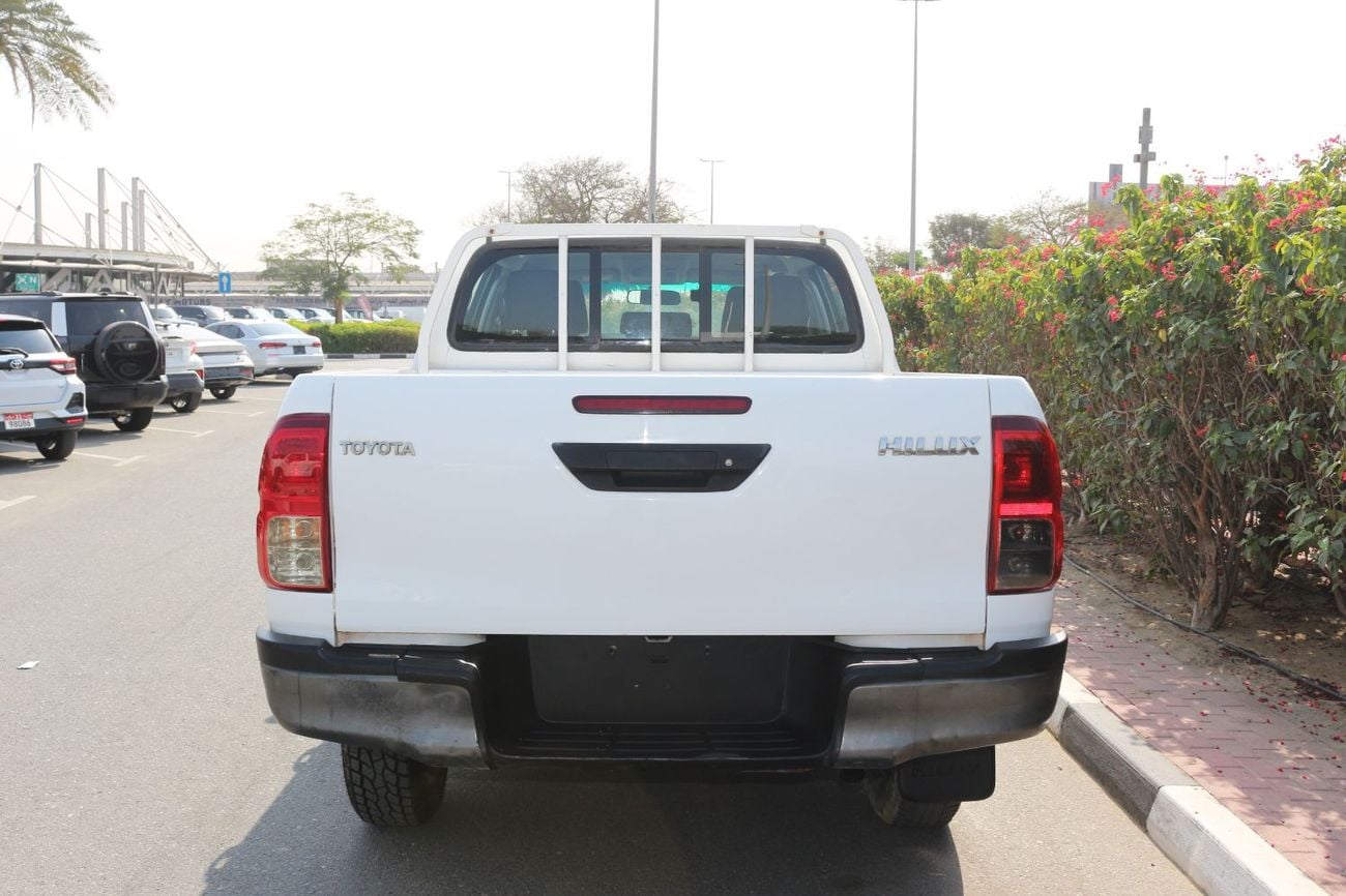 تويوتا هيلوكس GL 2 2.4L 4WD