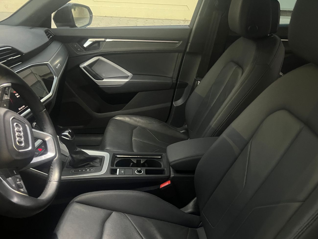 أودي Q3 2.0L,4 Cyl, 228HP , 4WD premium S Line Quattro 45 2 years warranty