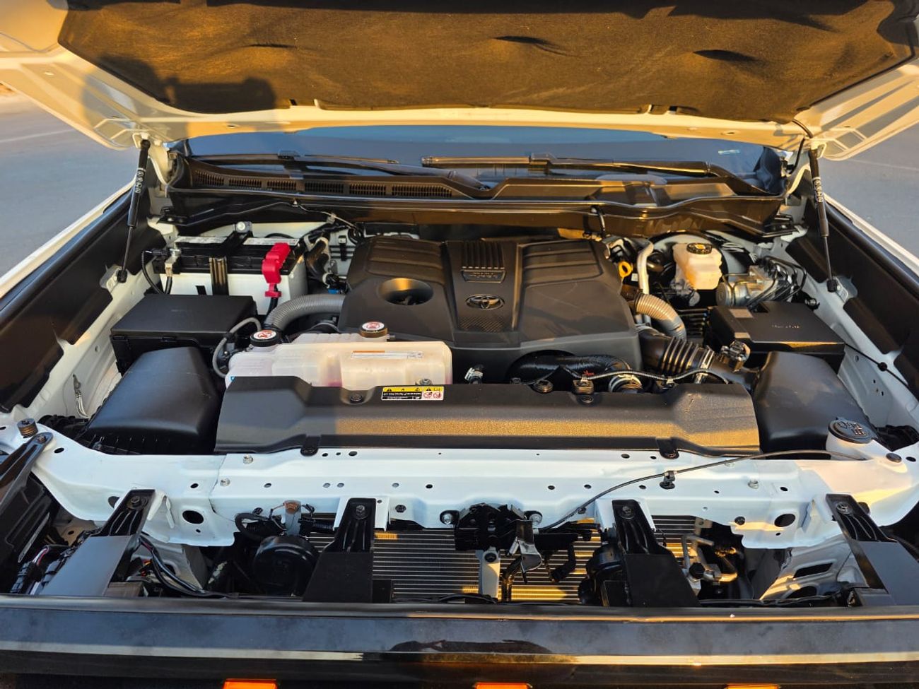 Toyota Tundra CREWMAX SR Double cabin 3.4L V6 Double cabin, perfect inside and outside