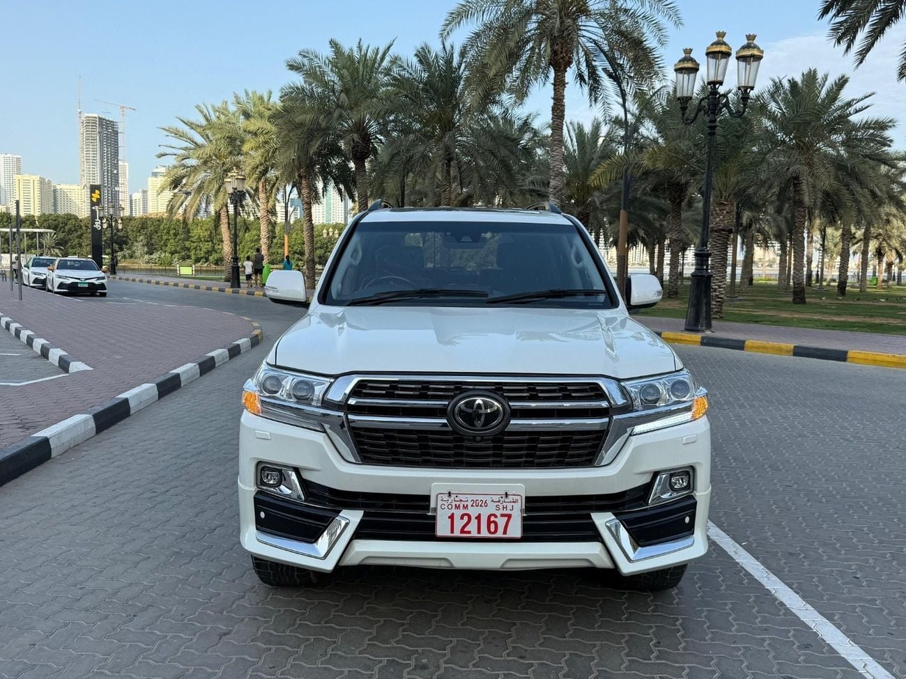 تويوتا لاند كروزر VXR