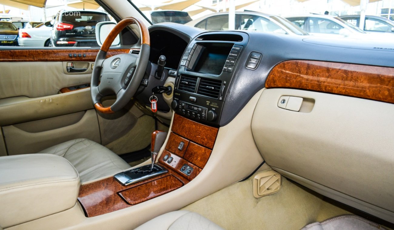 Lexus LS 430 American import white color inside beige 1/2 ultra full option slot leather alloy wheels wood sensor