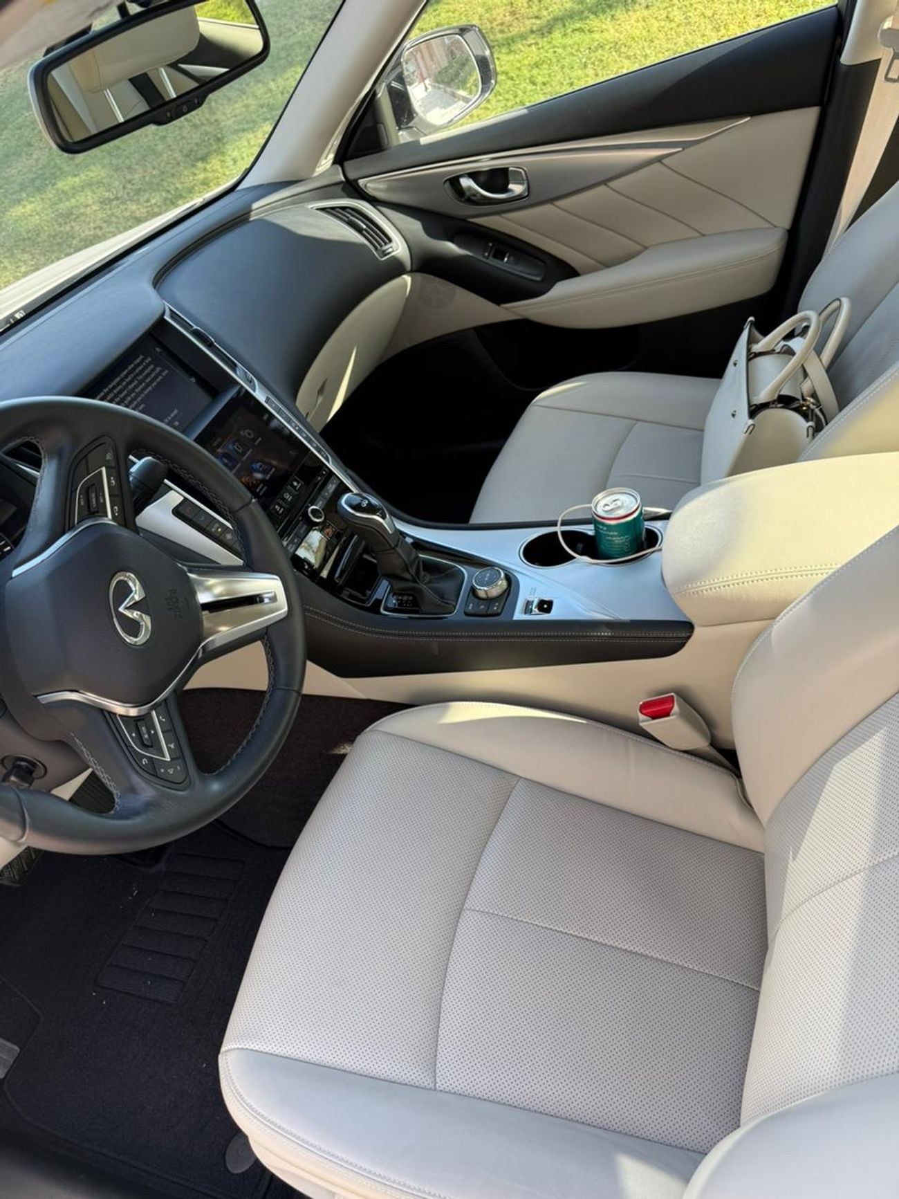 Infiniti Q50 LUXE