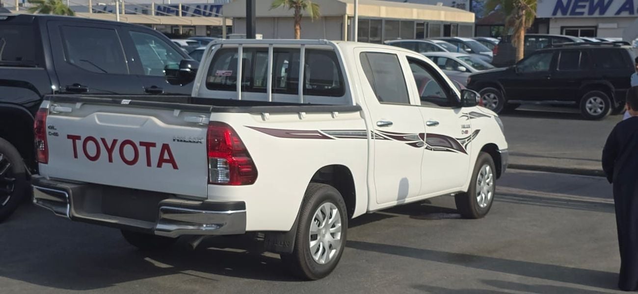 Toyota Hilux toyota hilux double cabin 4*2 Disesel 2.4 manual transmation