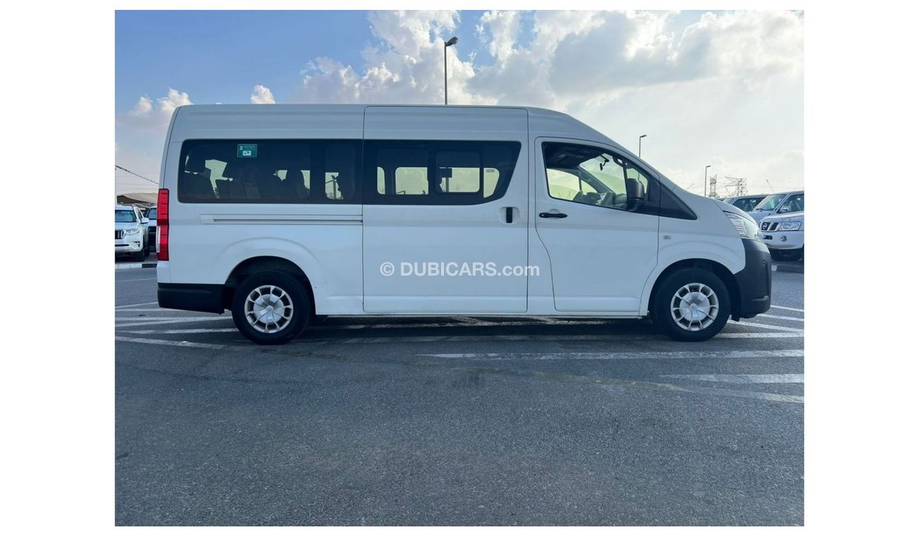 Toyota Hiace 2019 TOYOTA HIACE PETROL V6- GCC