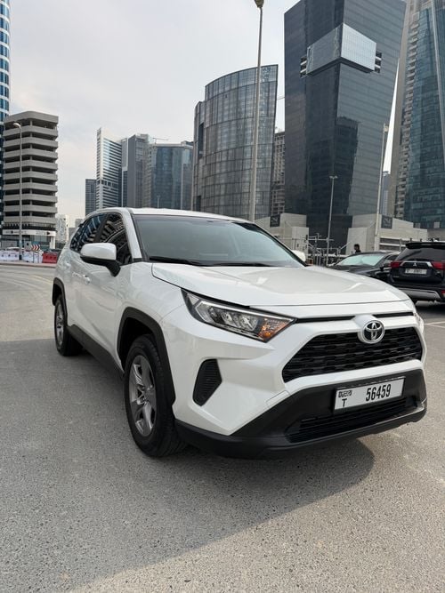 تويوتا راف ٤