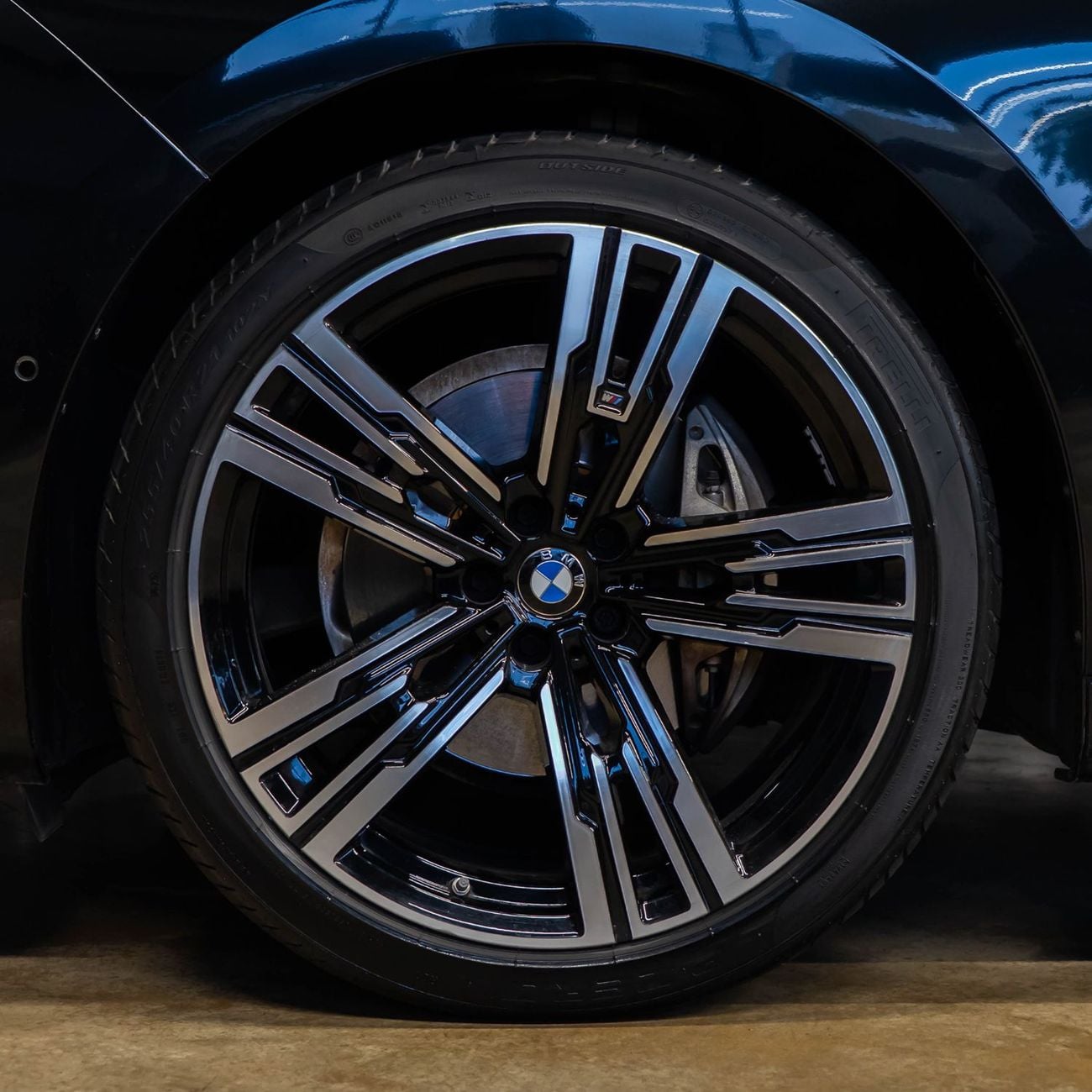 بي أم دبليو 735i AED 4,790 pm • 0% Downpayment • BMW 735i M Sport • Agency Warranty and Service Package