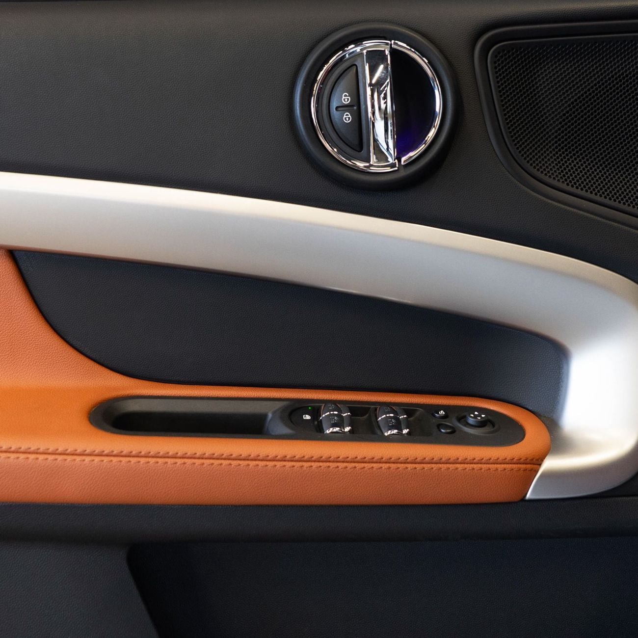 ميني كوبر إس كونتري مان AED 2,011 P.M • 0% Downpayment • MINI Countryman S ALL4   • Agency Warranty