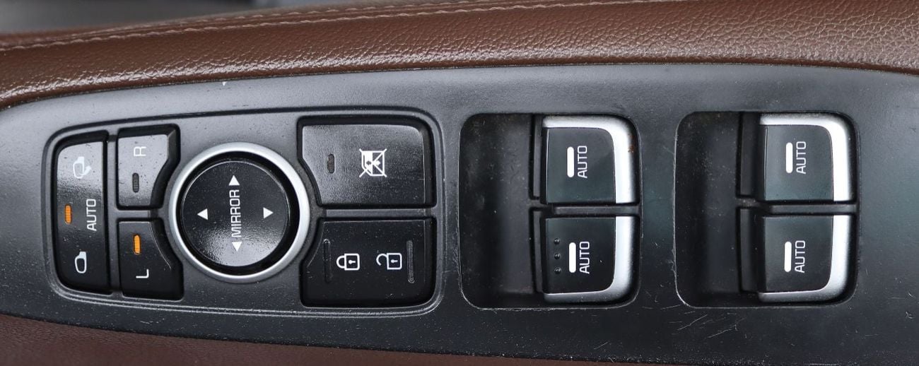 كيا سورينتو كيا سيرانتو 2019 - خليجى - بدون حوادث - محرك 3.3L  - فل أوبشن - 4WD -عدد 7 مقاعد - بحاله ممتازه