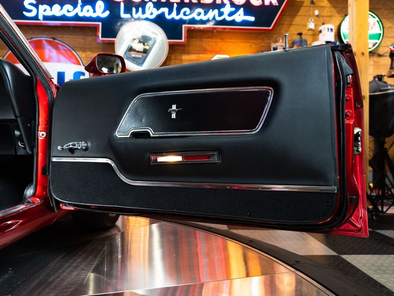 فورد موستانج Fastback Supercharged Predator GT500 Motor Pro Touring Restomod