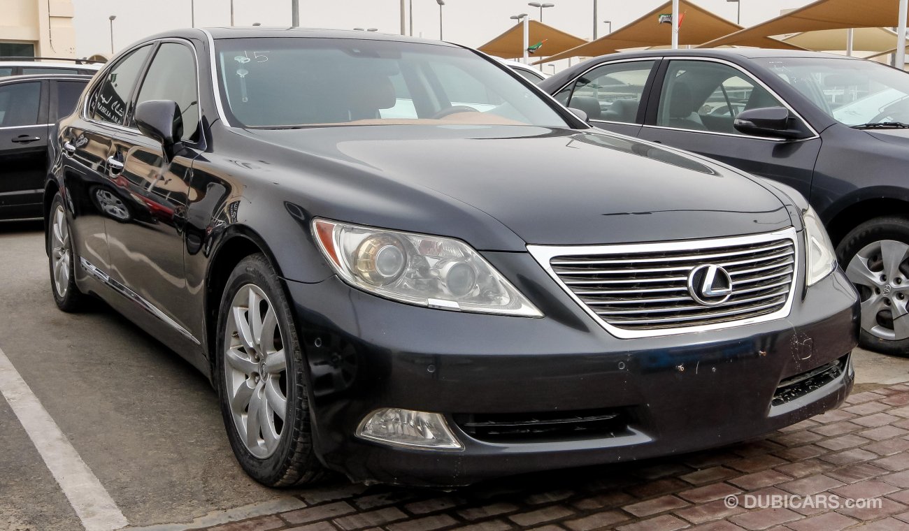 Lexus LS460