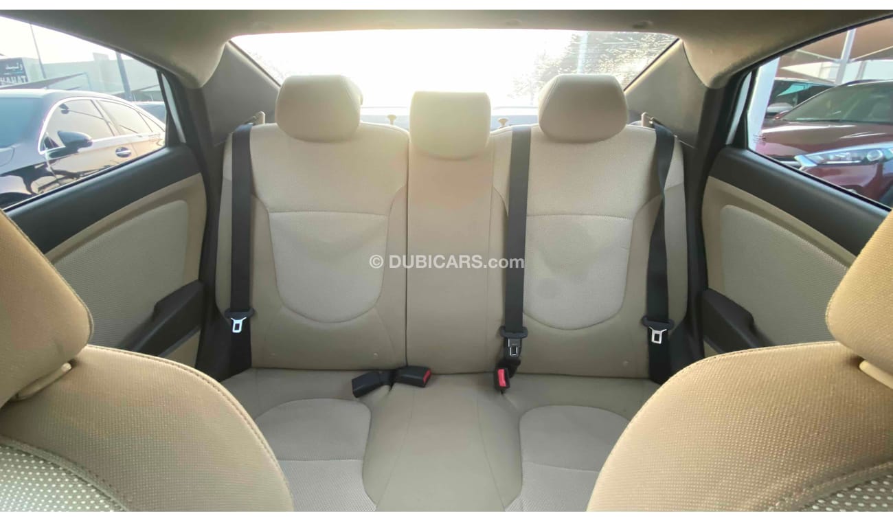 Hyundai Accent GLS, 1.6L V4