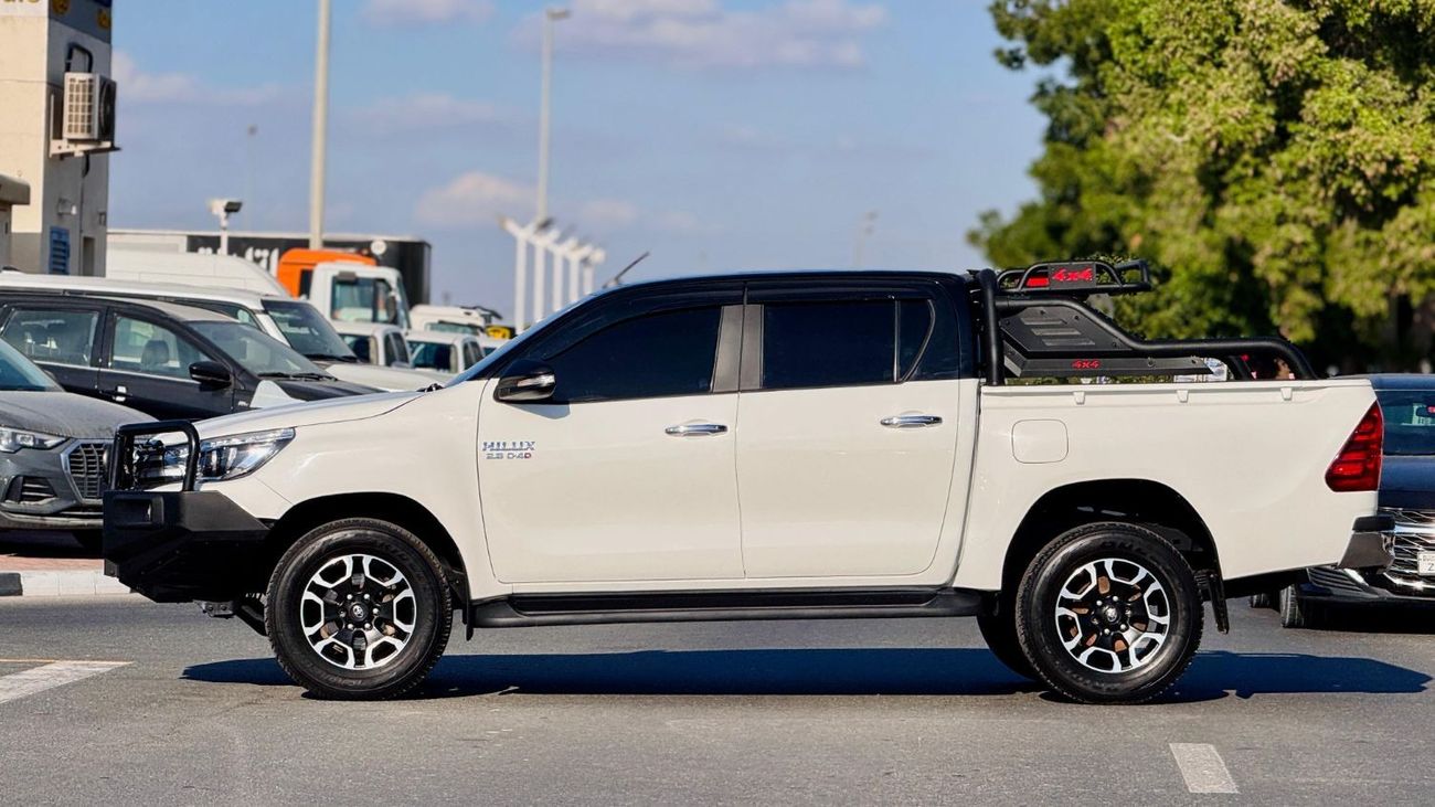 تويوتا هيلوكس DOUBLE CABIN | RHD | 2.8L DIESEL ENGINE | MANUAL TRANSMISSION | JAF0189