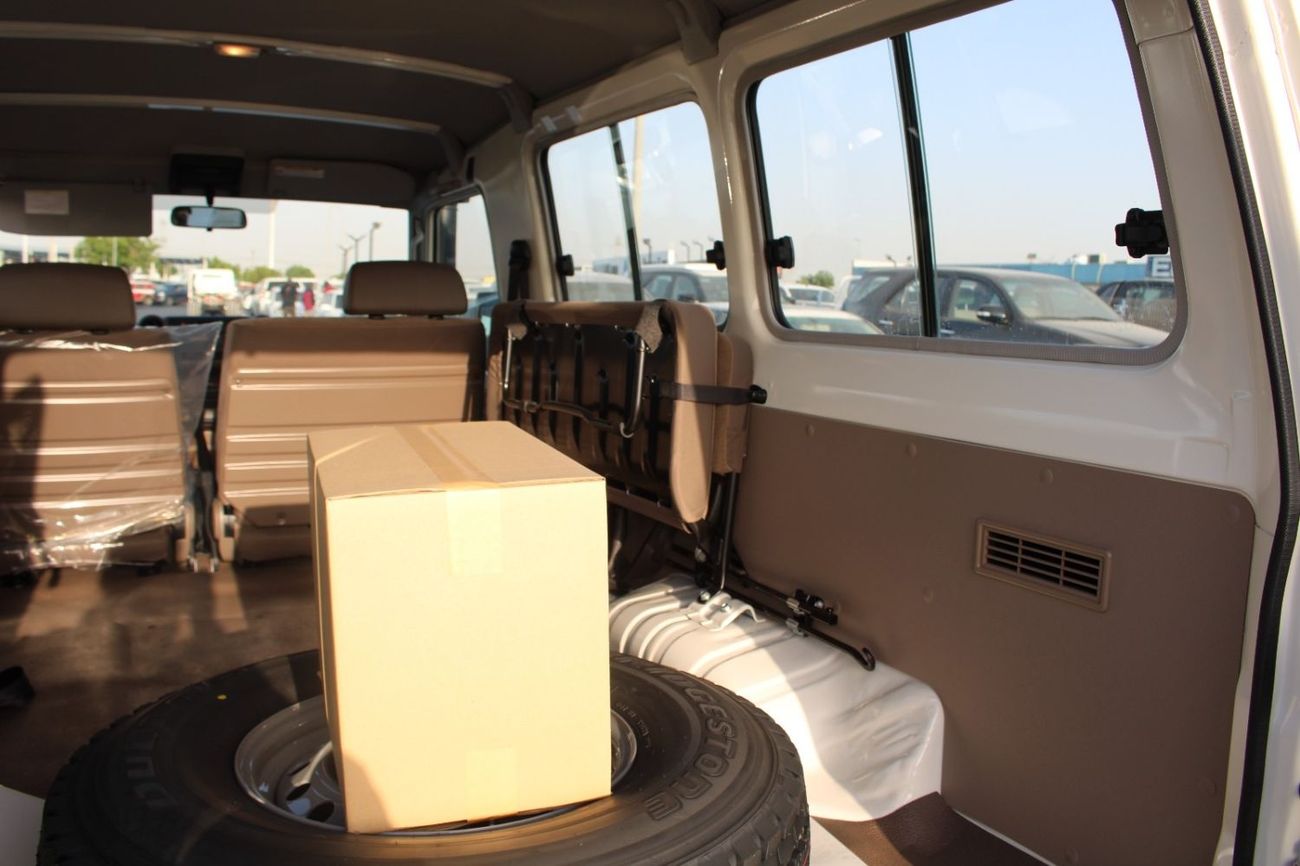 تويوتا لاند كروزر 70 TOYOTA LANDCRUISER 78 2.8L DIESEL GRADE E MANUAL