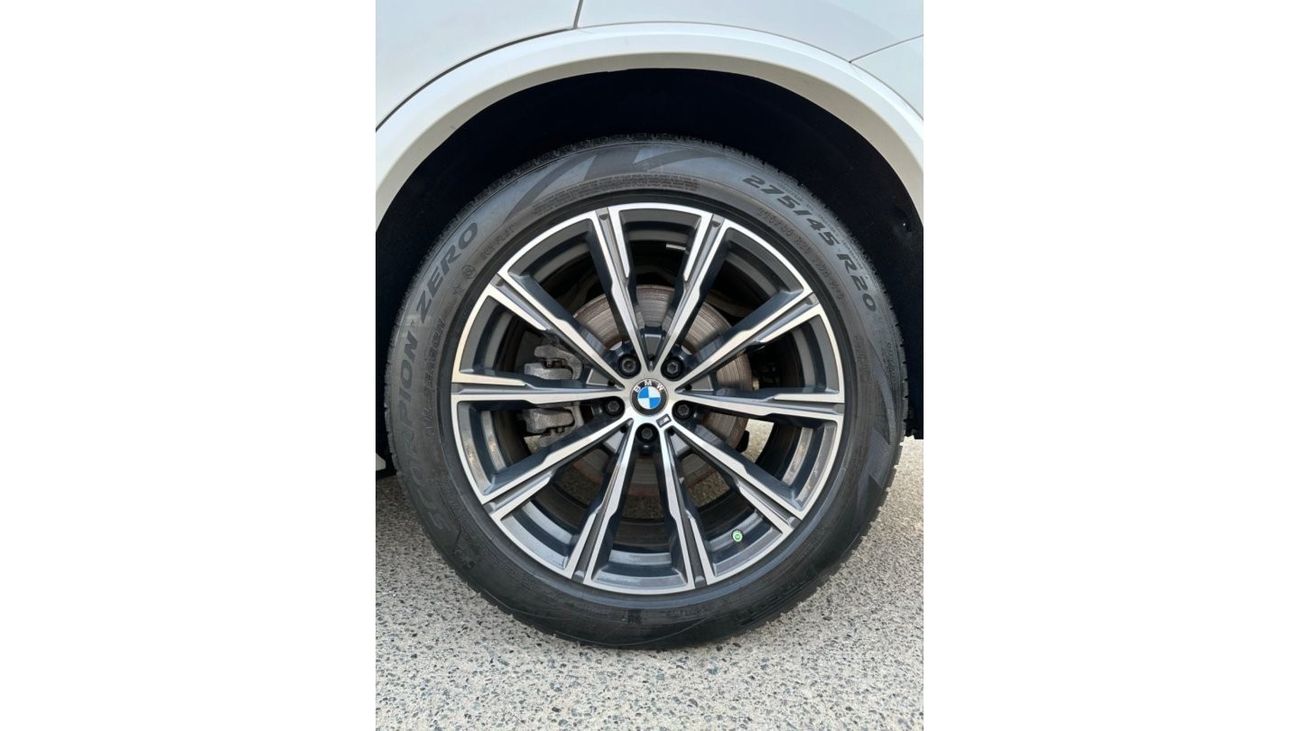 BMW X5 40i X BMW 2020 with an engine capacity of 3 liters Twin Turbo xdrive, the car is in perfect conditio