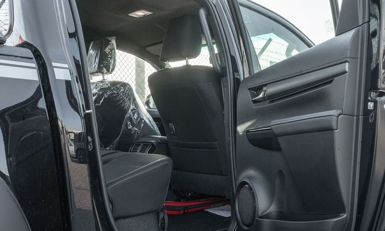Toyota Hilux 2026 Toyota Hilux Adventure 4.0L AT Petrol (Black-Black)