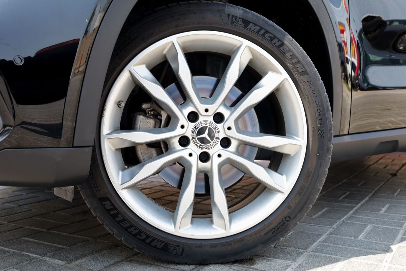 مرسيدس بنز GLA 220 Std