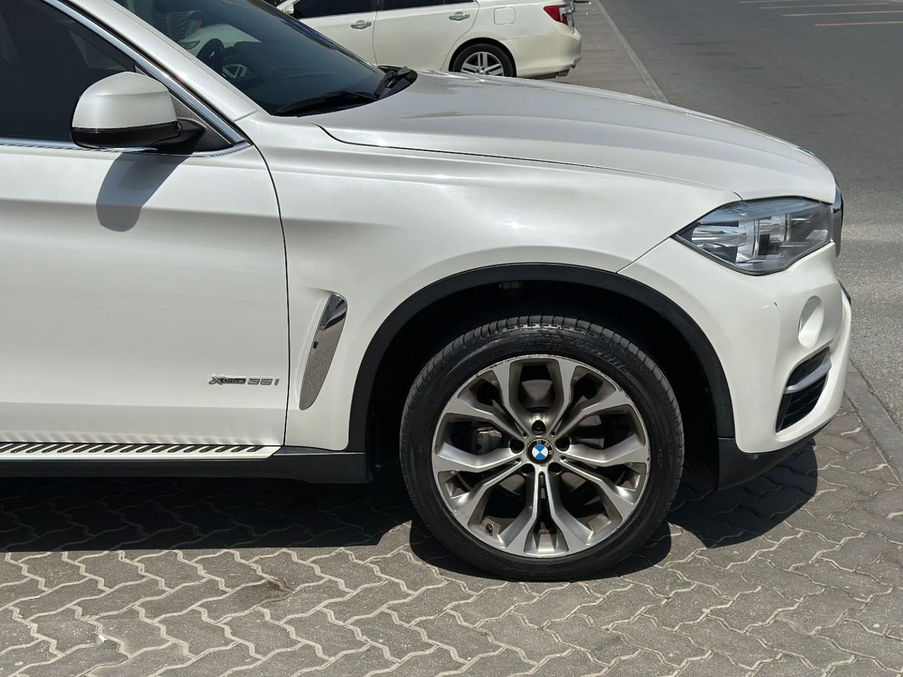 BMW X6 xDrive 35i 3.0L