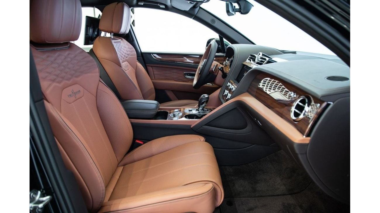 بنتلي بينتايجا Bentley Bentayga Azure First Edition EWB