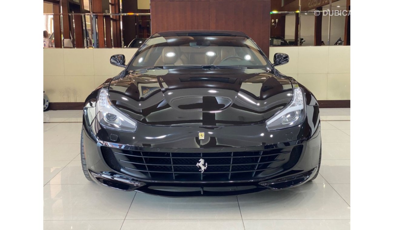 فيراري GTC4Lusso V12