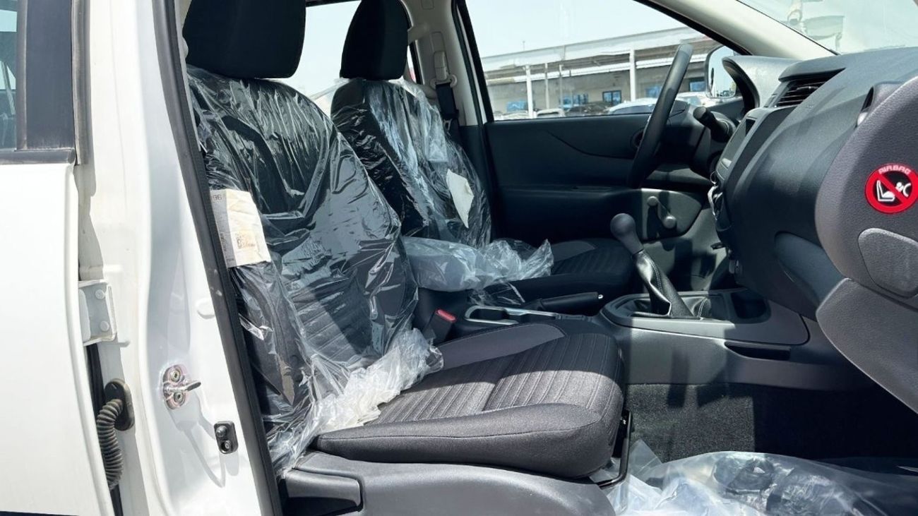 Nissan Navara 2.5D XE D23 4X4 DC PLUS Manual