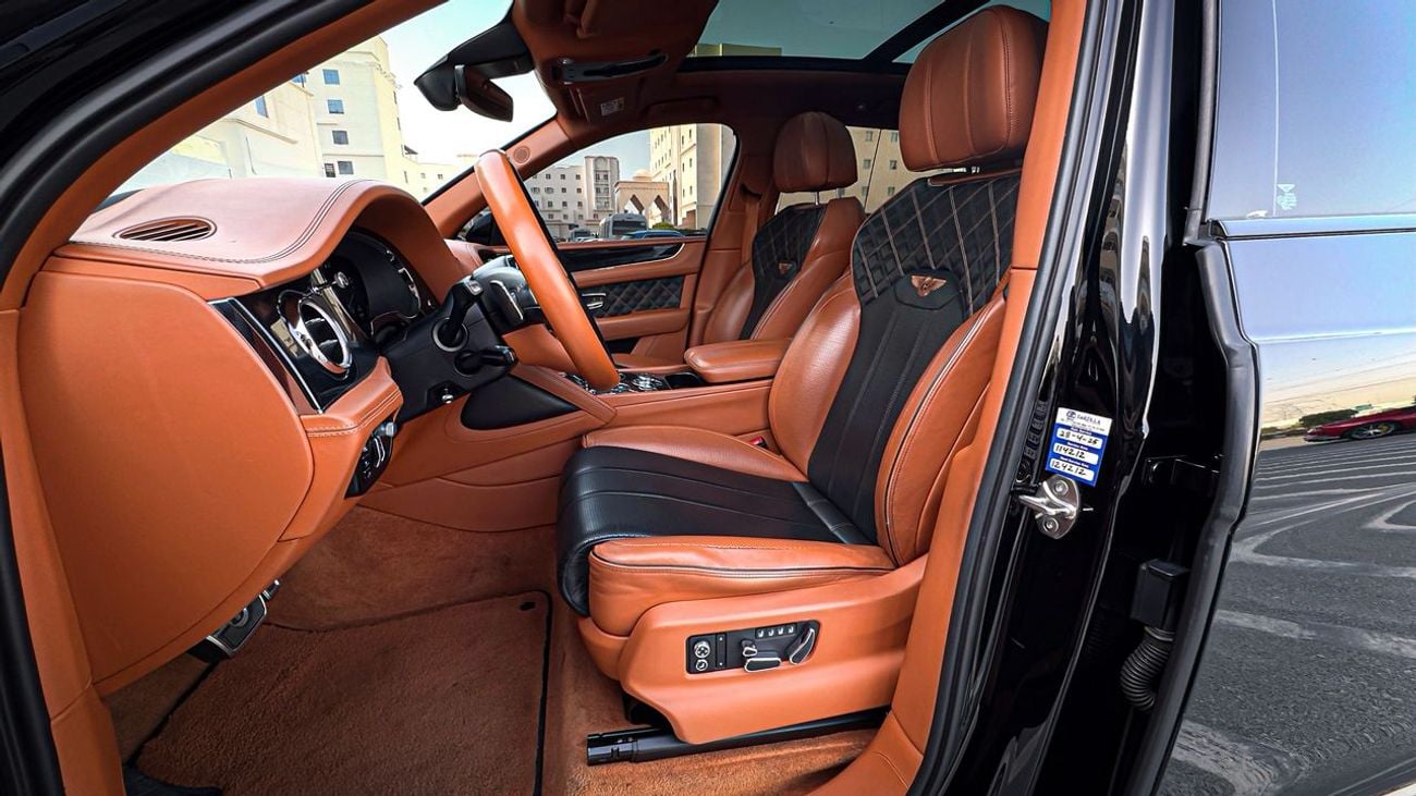 Bentley Bentayga S Black Edition 4.0T S Black First Edition 4.0T