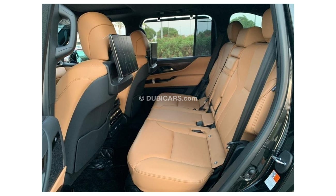 لكزس LX 600 سيجناتشر