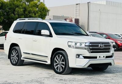 Toyota Land Cruiser petrol 4.0 liter 2017 model left hand drive  only for export available