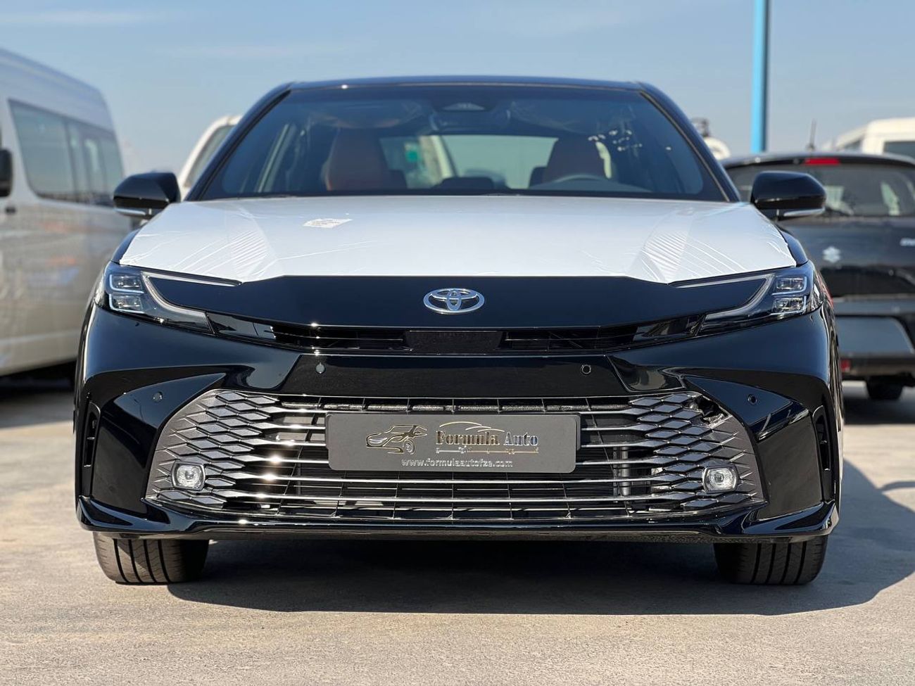 Toyota Camry GLE 2.5L PTR A/T // 2025 // FULL WITH RADAR , COOLING SEATS , PANORAMIC ROOF // SPECIAL OFFER // BY 