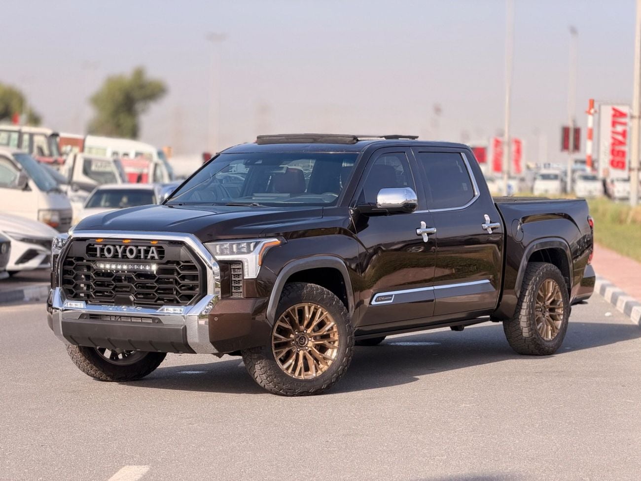 Toyota Tundra Platinum 1794 Edition 3.4L / panoramic, 360 camera, full option