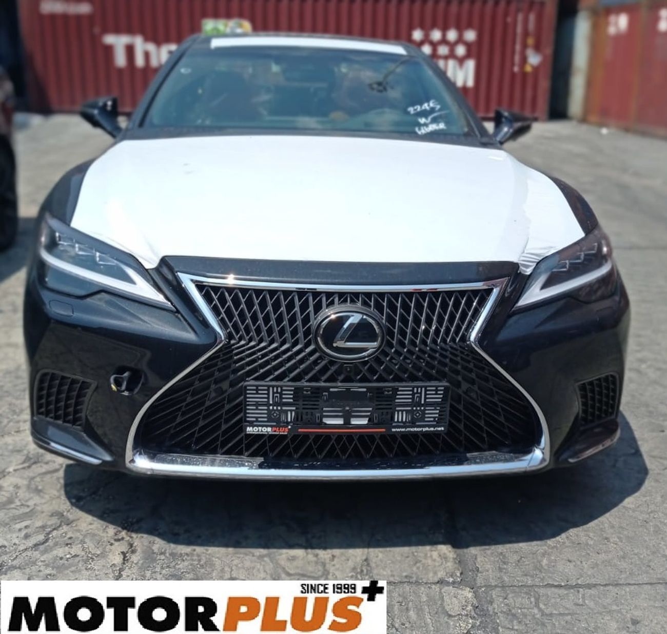 Lexus LS500 HYBRID EXCLUSIVE AWD with "Ottoman Seat”