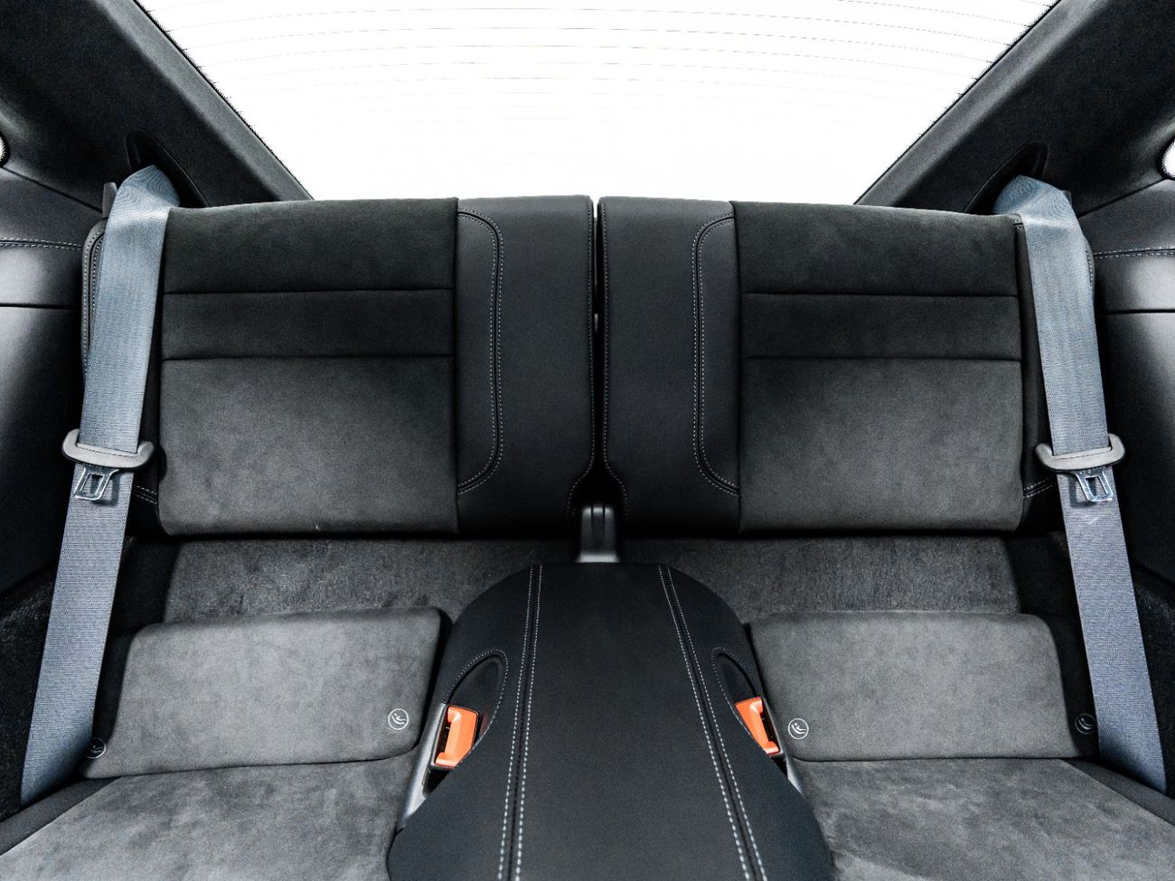 بورش 911 2026 Porsche 911 Carrera 4 GTS, 2030 Porsche Warranty, Very Low KMs, GCC