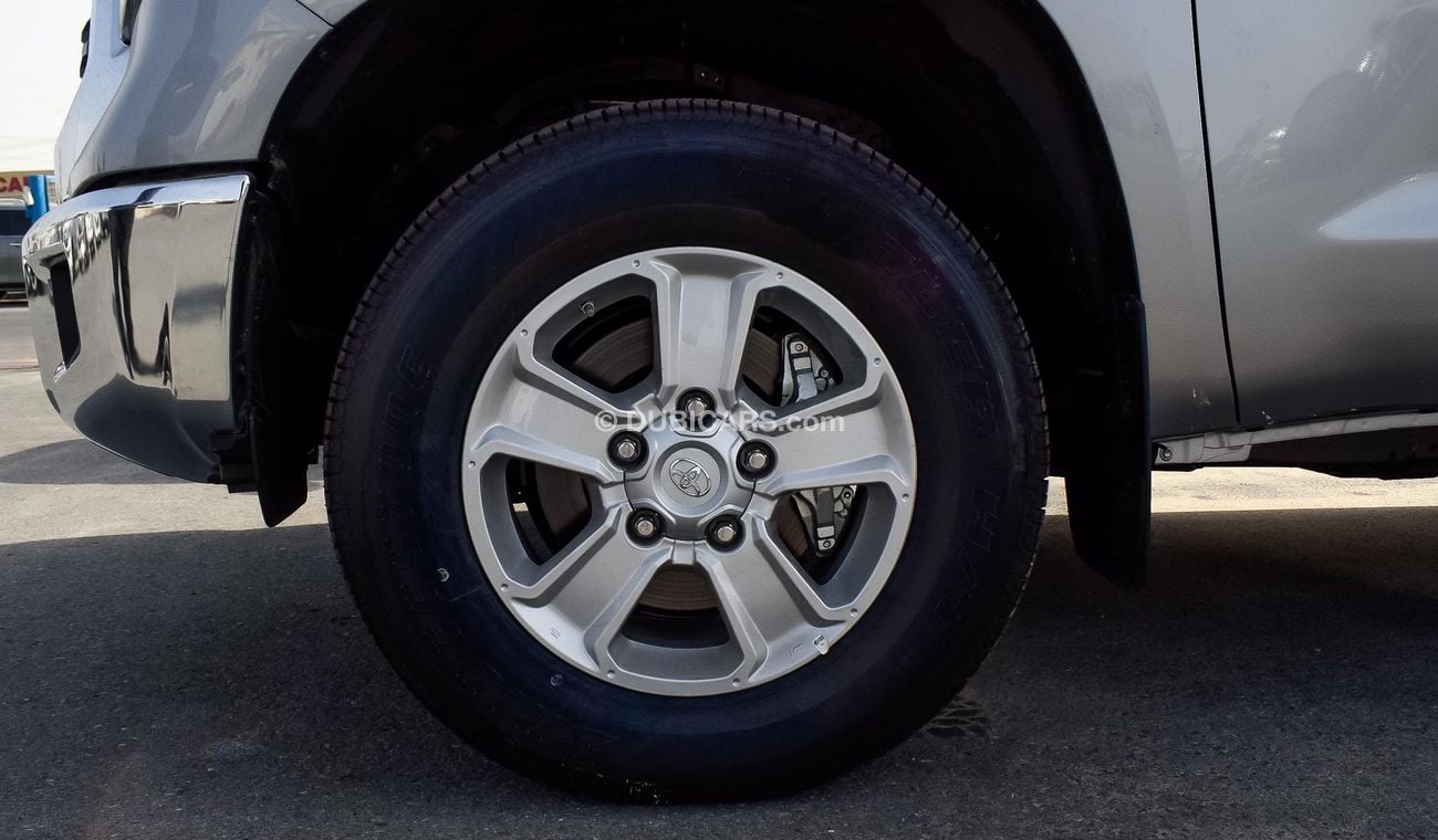 Toyota Tundra 4x4 SR5