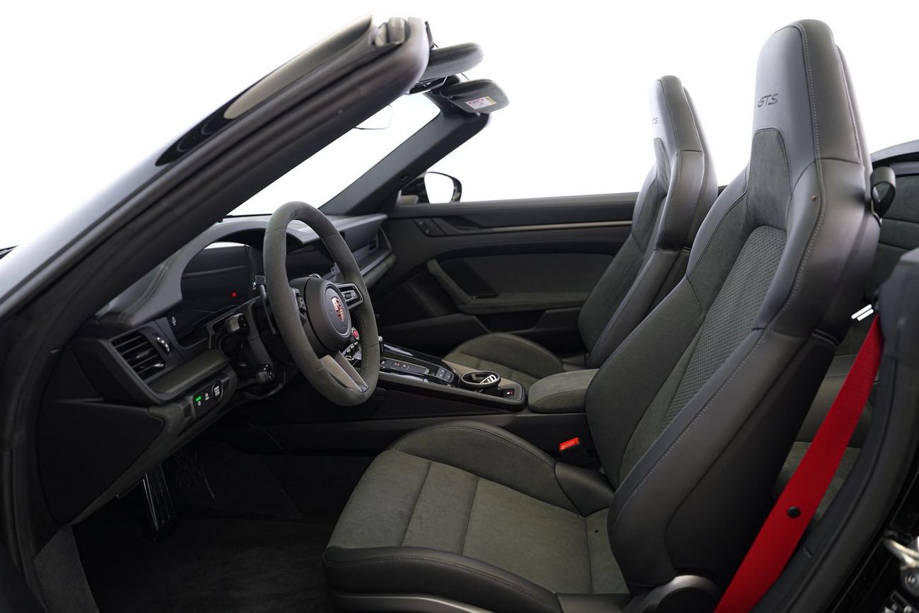 بورش 911 CARRERA GTS CABRIOLET