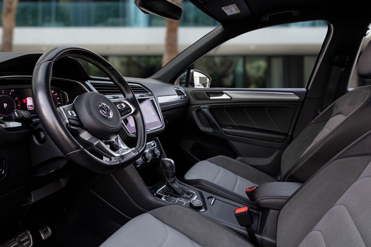 Volkswagen Tiguan R-LINE | 1,762 P.M | 0% Downpayment | IMMACULATE!