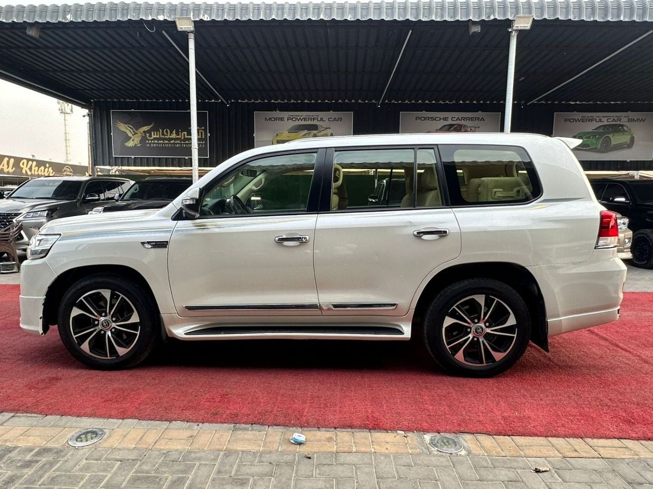 Toyota Land Cruiser VXR 4.6L 4WD