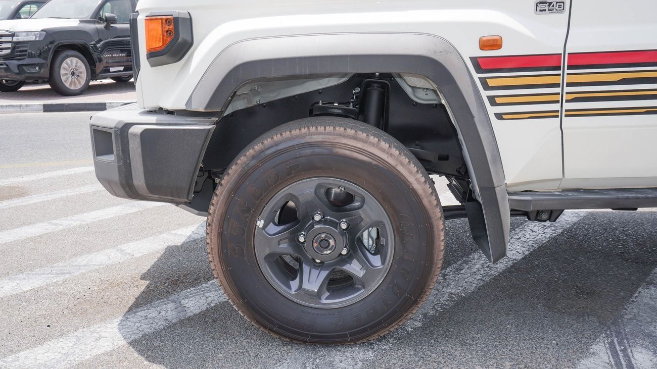 Toyota Land Cruiser Pick Up 4LX 4.OL V6 A/T