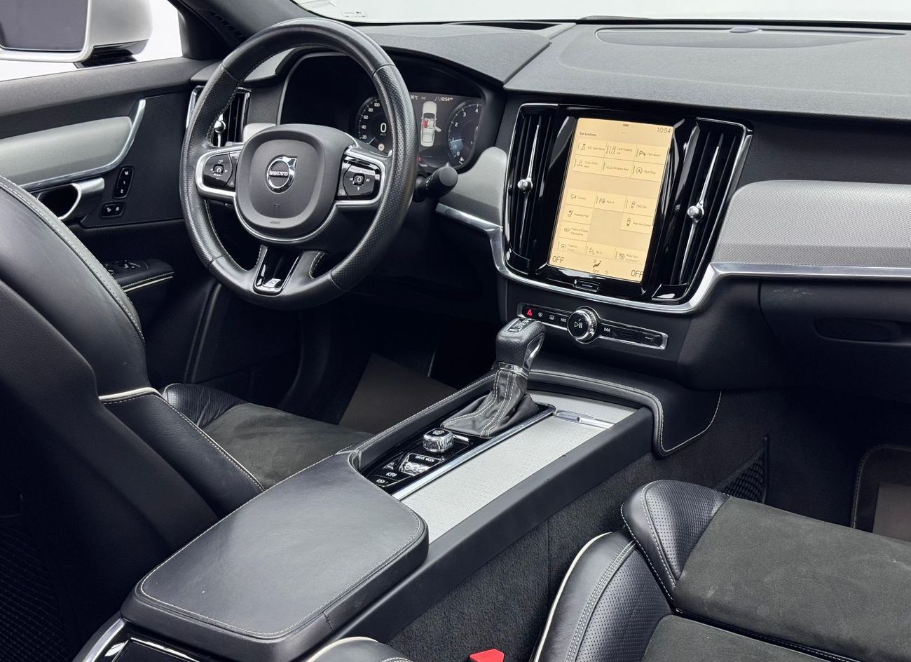 Volvo S90 R Design 2.0L 2018 Volvo S90 T6 R-Design, Warranty, Full Volvo Service History, Excellent Condition,