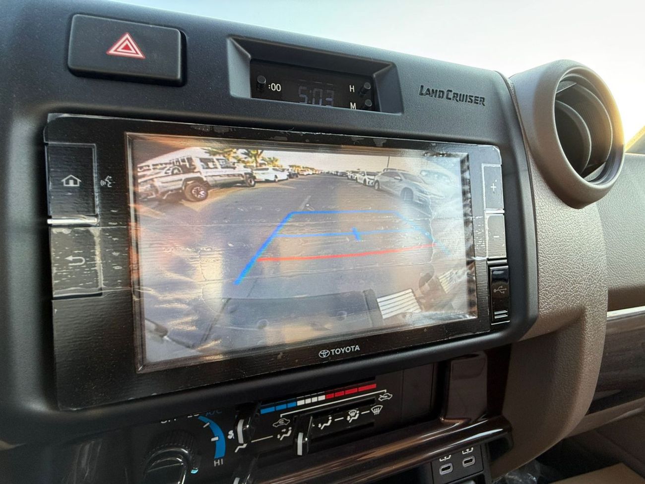 Toyota Land Cruiser 70 TOYOTA LC76 HARDTOP 5 DOORS 4.0L PETROL V6 MID OPTION M/T 2025 MODEL